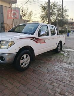 نيسان نافارا